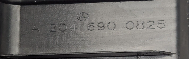 MERCEDES-BENZ C-CLASS W204 07-11 BOOT LOCK TRIM COVER PANEL A2046900825 GENUINE