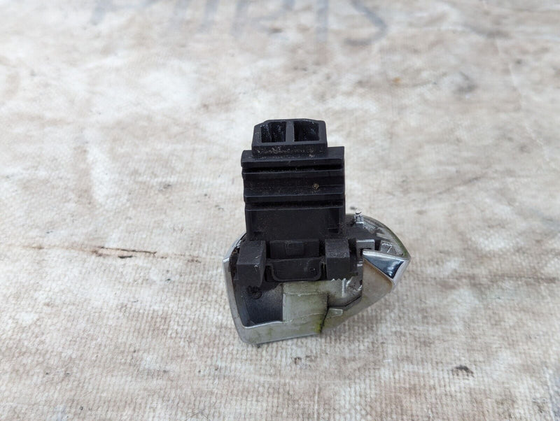 MERCEDES S-CLASS W221 06-13 FRONT LEFT N/S DOOR HANDLE END COVER CAP GENUINE