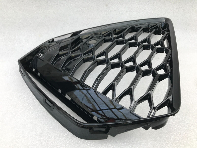 AUDI RS6 C8 2019- FRONT BUMPER RIGHT DRIVER SIDE GRILL TRIM MOULDING 4K8807682D