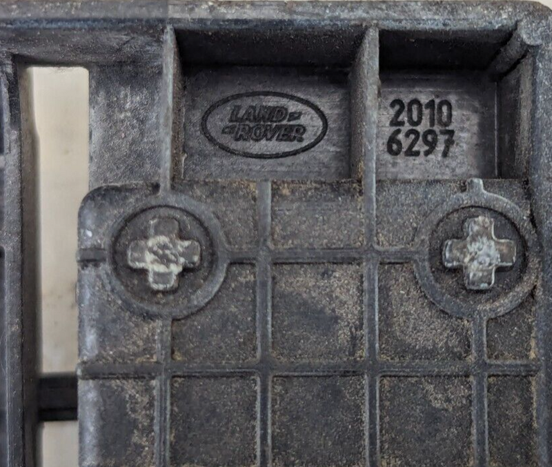 RANGE ROVER EVOQUE L538 2011-2015 FRONT LEFT N/S WING TOP BRACKET 20106297