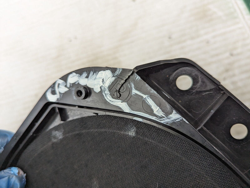 BMW 3 SERIES F30 11-19 FRONT DRIVER SIDE O/S SUBWOOFER SPEAKER 9210148 GENUINE