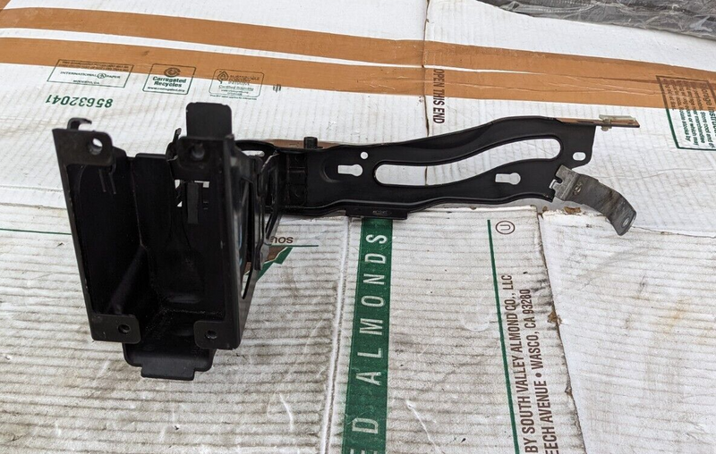 BMW 3 SERIES F30 2011-2019 LEFT N/S HEADLIGHT SUPPORT BRACKET 7308803 GENUINE