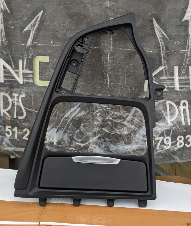 BMW 3 SERIES F30 11-19 CENTER CONSOLE AND ASHTRAY TRIM  9218926 GENUINE