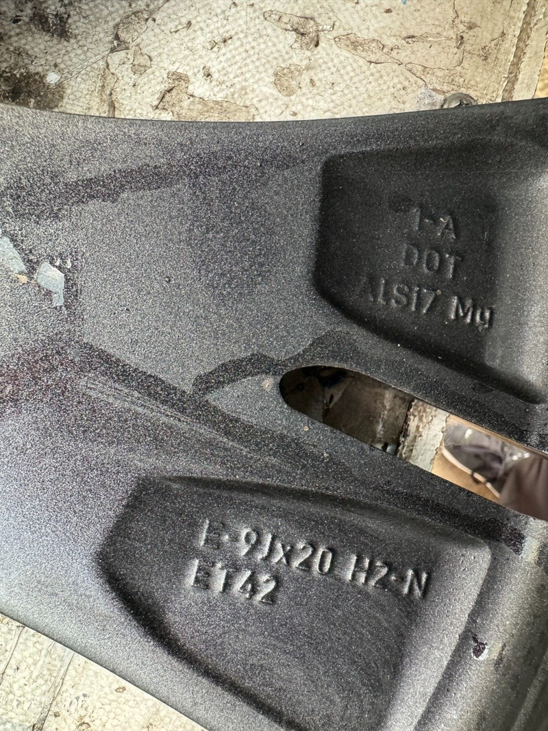 AUDI Q4 E-TRON ALLOY WHEEL RIM 20' 9Jx20H2 ET42 & TYRE 255x45 R20