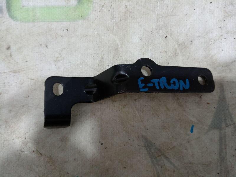 AUDI E-TRON 2018-ON COOLANT MOUNT BRACKET 4KE121313C GENUINE