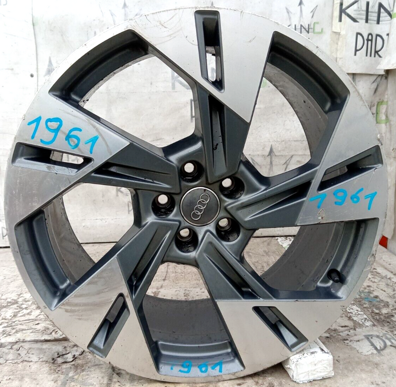 AUDI E-TRON GENUINE ALLOY WHEEL RIM 20' 9Jx20H2 ET38 4KE601025