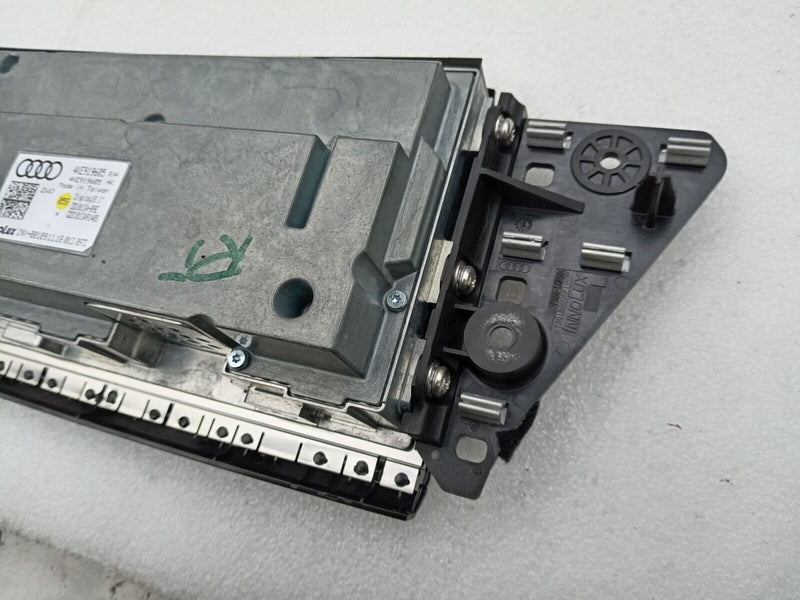 AUDI E-TRON DASHBOARD NAVI SAT DISPLAY 10.1" SCREEN TOUCH 4KE919605 GENUINE !