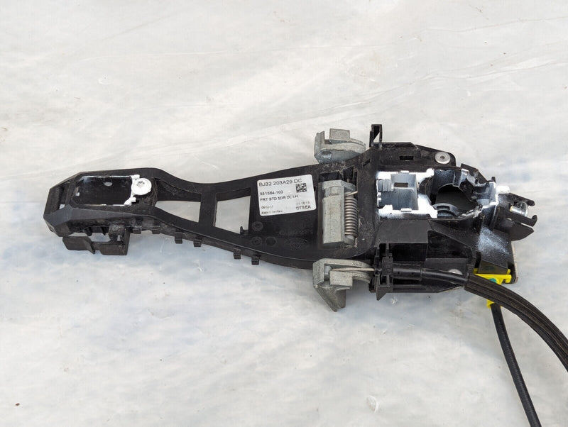 RANGE ROVER EVOQUE L538 FRONT LEFT N/S DOOR HANDLE MOUNT W/ LOCK BJ32-203A29-DC