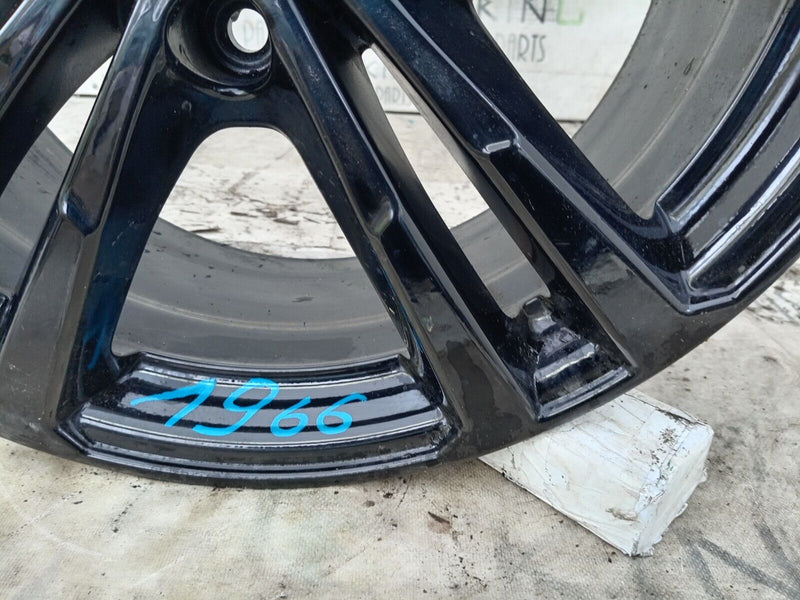 AUDI A3 S3 8V GENUINE ALLOY WHEEL RIM 18" 7.5Jx18H2 ET51 8V0601025AJ