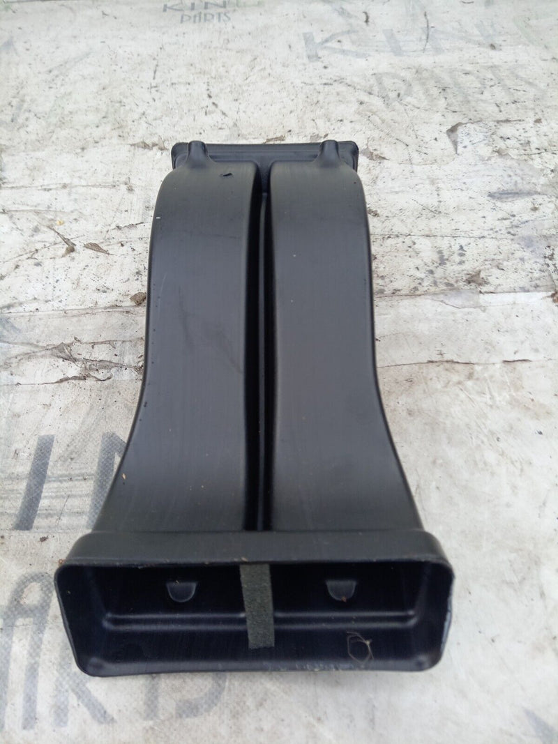 AUDI E-TRON 2018-ON OUTLET VENTILATION CONNECTOR 4KE857042 GENUINE