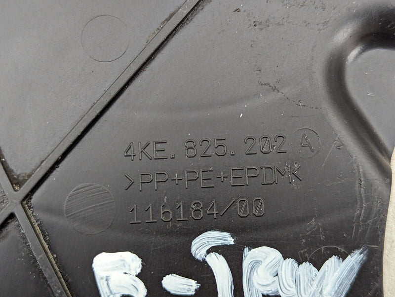 AUDI E-TRON 2018-ON FRONT RIGHT O/S UNDER BODY TRAY COVER 4KE825202A GENUINE