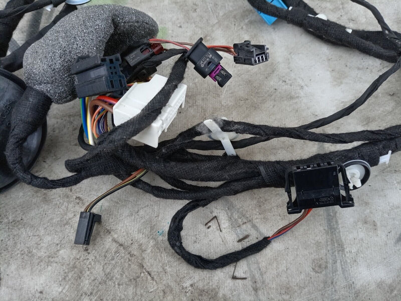 AUDI E-TRON 2018-ON FRONT RIGHT O/S DOOR WIRING LOOM 4KE971030 GENUINE