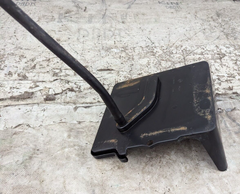 FIAT ABARTH 500 08-15 BATTERY TRAY HOLDER INSERT BRACKET 46806763 GENUINE