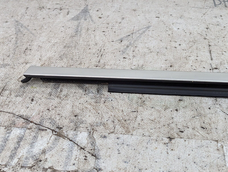 AUDI E-TRON 2018-ON DOOR WINDOW SLOT SEAL 4KE839475 GENUINE