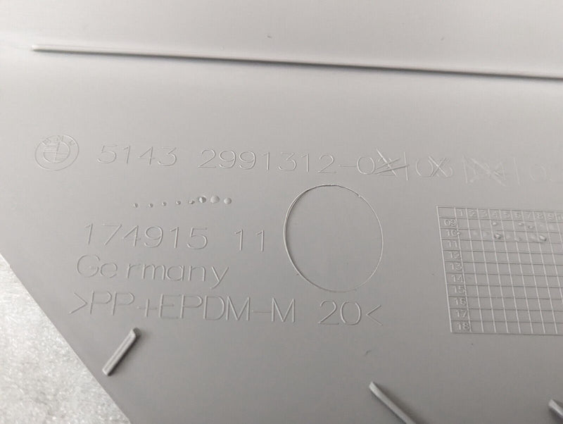 BMW X1 E84 09-15 REAR RIGHT C PILLAR TRIM COVER GENUINE 2991312