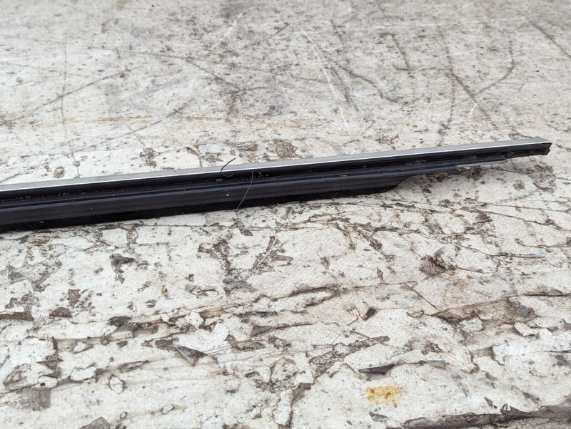 SKODA KAROQ NU7 17-21 REAR RIGHT O/S DOOR WINDOW TOP MOLDING STRIP TRIM GENUINE