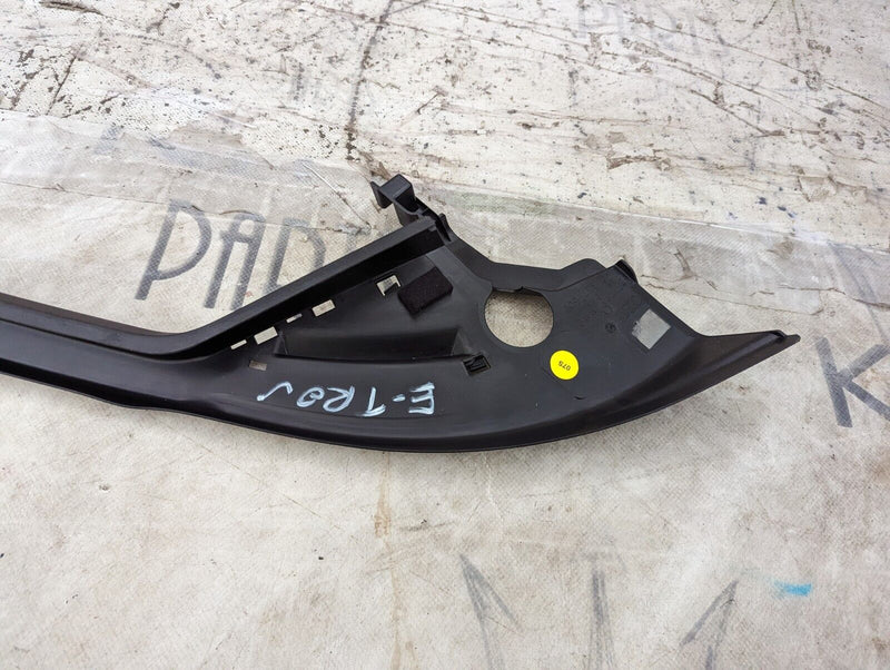 AUDI E-TRON 2018-ON LEFT N/S DOOR WINDOW FRAME TRIM 4KE867609 GENUINE