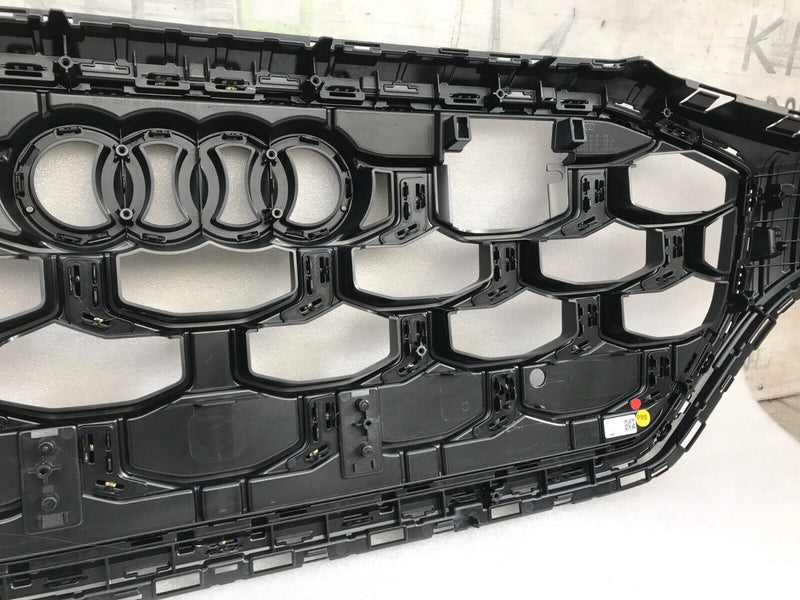 AUDI Q8 SQ8 FACELIFT LCI 2024 FRONT BUMPER GRILL RADIATOR GRILLE 4M8853651CL