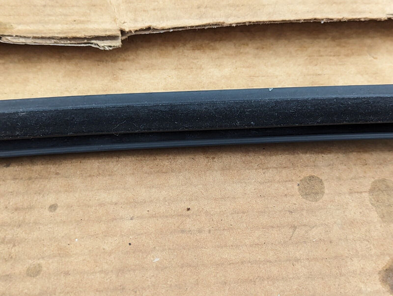 VW GOLF MK7 2012-2020 REAR RIGHT O/S DOOR WINDOW MOLDING TRIM 5G6839477B