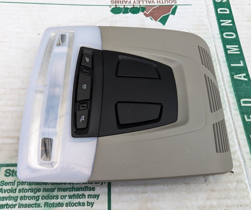 BMW 3 SERIES F30 11-19 FRONT CENTER TOP INTERIOR ROOF READING LIGHT 9288213