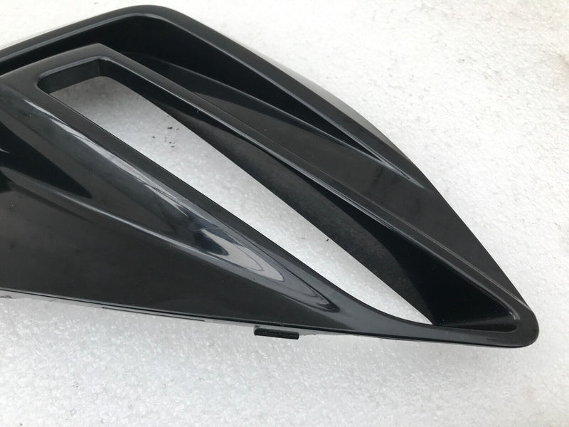 BMW 2 F44 GRAN COUPE SPORT RIGHT SIDE FRONT BUMPER GRILL FOG LIGHT COVER 8491644