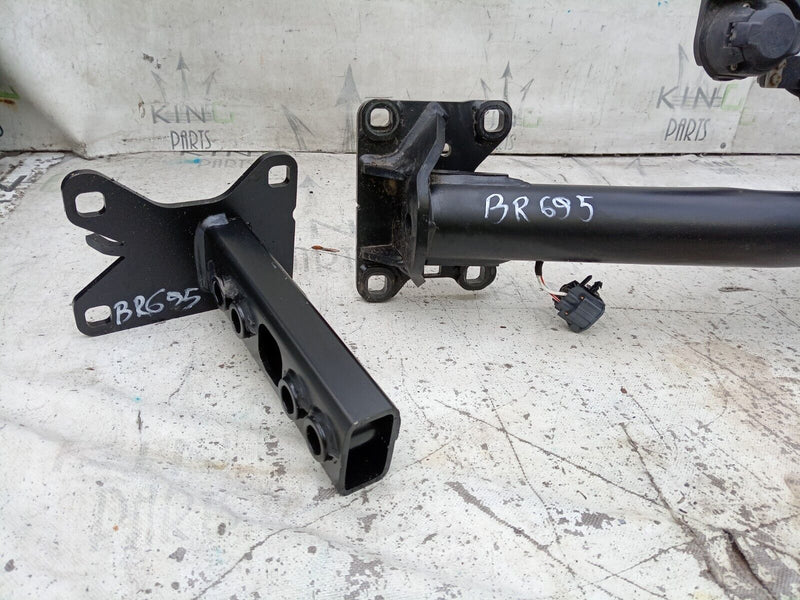 JAGUAR F-PACE SVR GENUINE REAR TOW BAR KK8M-F19D520-AA WIRING & PLUG