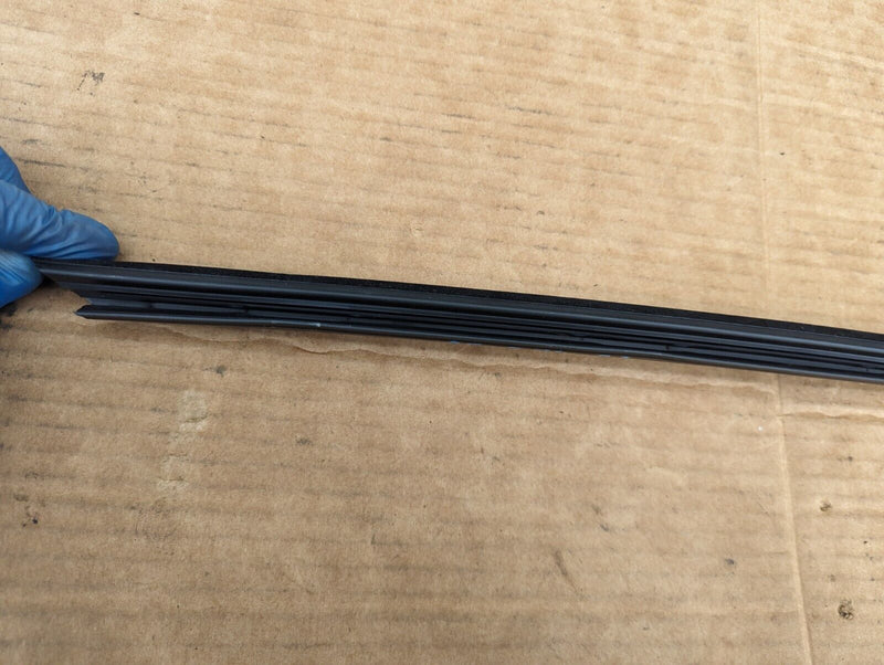 BMW X1 E84 09-15 INNER CHANNEL SEALING REAR LEFT N/S 2990301/302 GENUINE