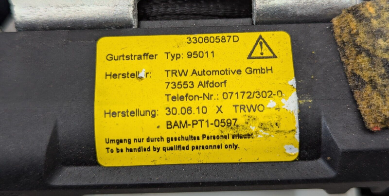 MERCEDES C-CLASS W204 07-11 REAR RIGHT O/S SEAT BELT A2048608285/9C GENUINE
