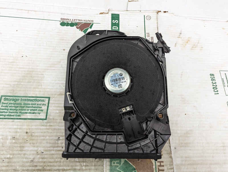 BMW 3 SERIES F30 11-19 FRONT DRIVER SIDE O/S SUBWOOFER SPEAKER 9210148 GENUINE