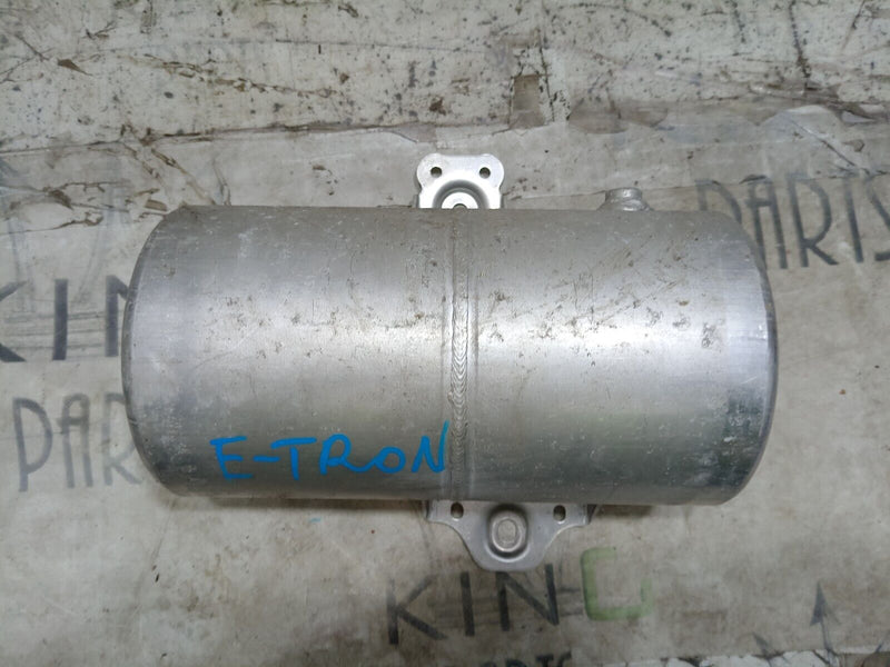 AUDI E-TRON 2018-ON REAR RIGHT O/S AIR PRESSURE ACCUMULATOR 4KE616204A GENUINE