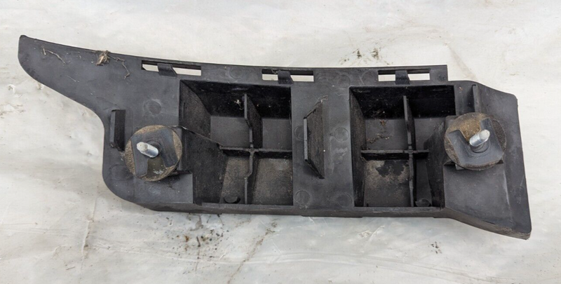 MERCEDES C-CLASS W204 07-11 REAR LEFT N/S BUMPER MOUNT BRACKET A2048800203
