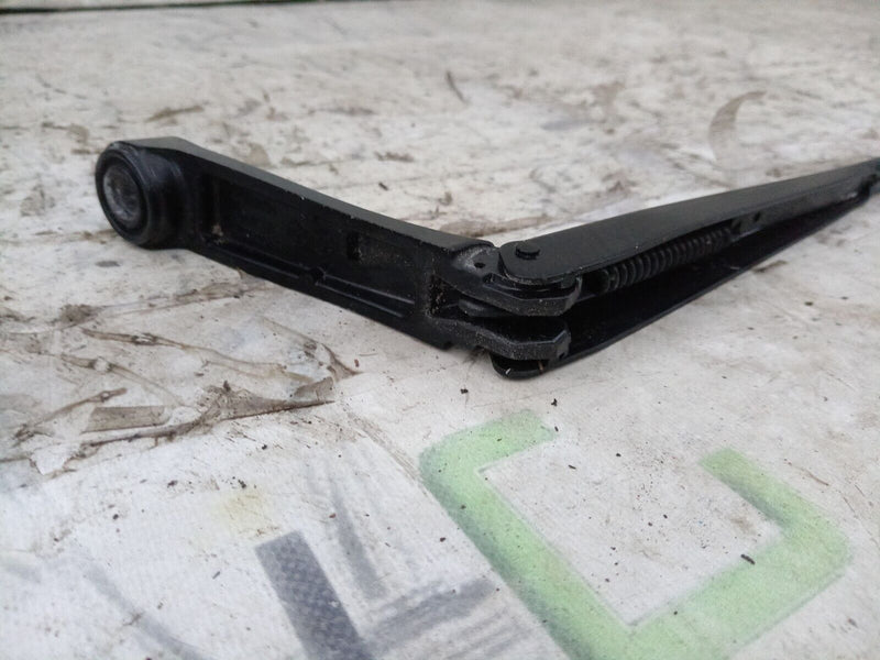 AUDI E-TRON 2018-ON FRONT WINDSCREEN WIPER ARM 97036203 GENUINE