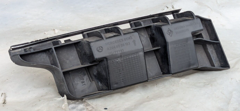 MERCEDES C-CLASS W204 07-11 REAR LEFT N/S BUMPER MOUNT BRACKET A2048800103