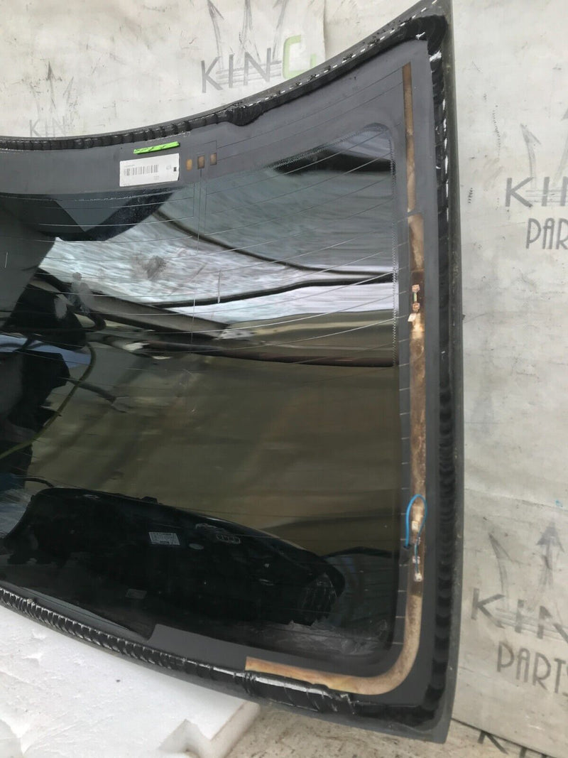 MERCEDES C-CLASS W204 SALOON GENUINE REAR WINDSCREEN WINDOW GLASS **TINTED BLACK
