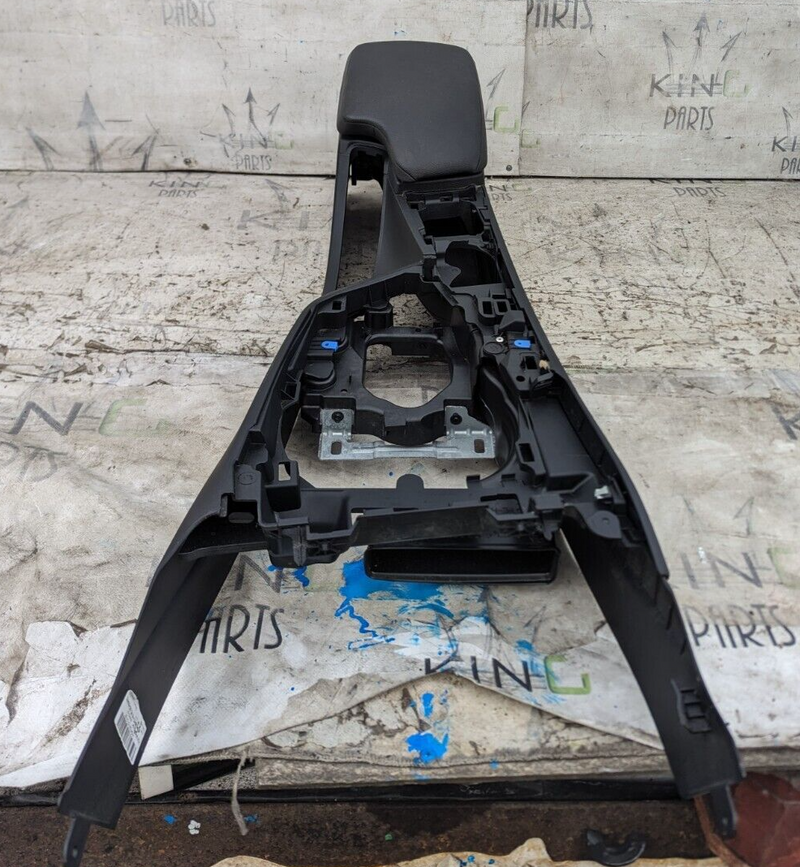 BMW 3 SERIES F30 2011-2019 CENTRAL CONSOLE ARMREST 105015903 GENUINE