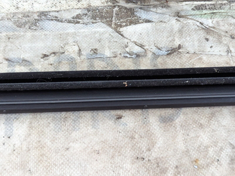 SKODA KAROQ NU7 17-21 REAR LEFT N/S WINDOW INNER SLIDING SEAL 575839471 GENUINE