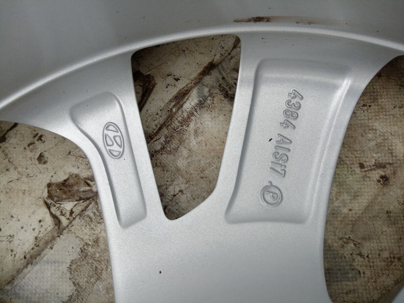 HYUNDAI TUCSON GENUINE ALLOY WHEEL RIM 17" 7Jx17H2 ET51 & TYRE 225x60 R17