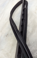 MERCEDES C-CLASS W204 07-11 FRONT LEFT N/S DOOR RUBBER GASKET SEAL A2046970951