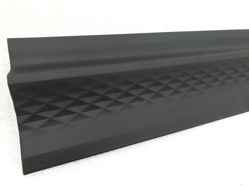 PORSCHE MACAN S T GTS LEFT SIDE FRONT DOOR PANEL LOWER TRIM MOULDING 95B837889