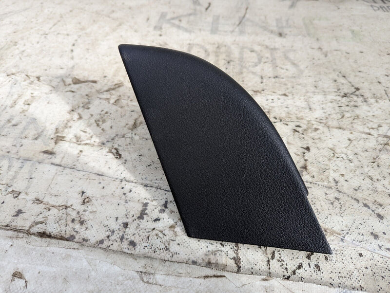 AUDI E-TRON 2018-ON RIGHT O/S SEAT BELT GUIDE TRIM COVER 4KE868530 GENUINE