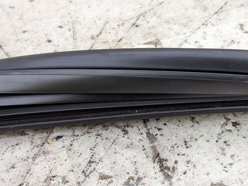 AUDI E-TRON 2018-ON FRONT LEFT N/S WINDOW GUIDE 4KE837431B GENUINE