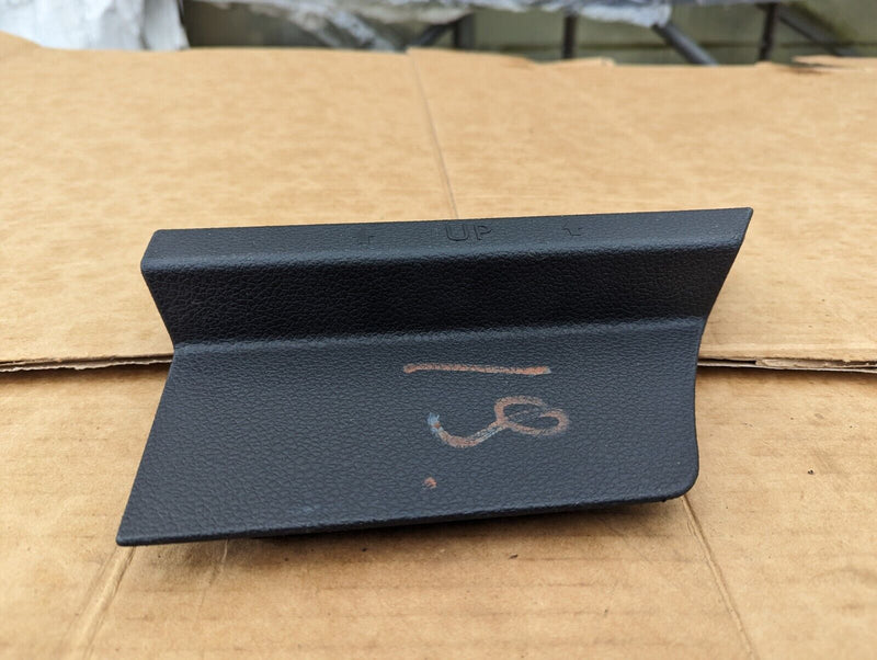 VW GOLF MK7 2012-2020 LEFT N/S BOOT INTERIOR TRIM SUPPORT 5G6867461 GENUINE
