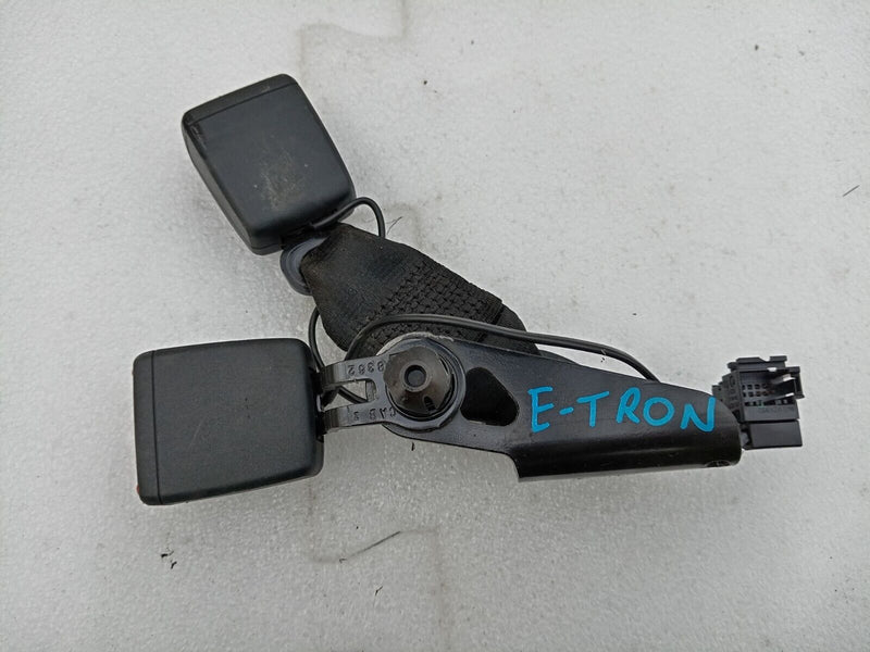 AUDI E-TRON 2018- ON REAR RIGHT TWIN SEAT BELT BUCKLE LOCK 4KE857739H GENUINE