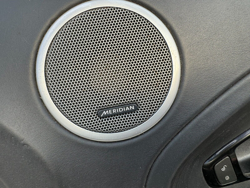 RANGE ROVER EVOQUE L538 11-18 FRONT RIGHT O/S DOOR CARD PANEL BJ32-20162-A