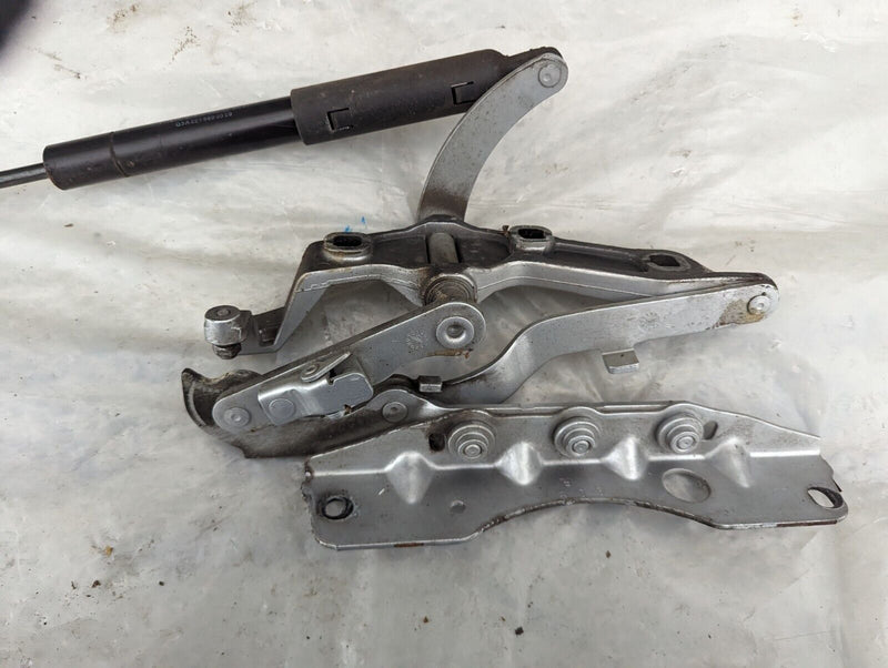 MERCEDES S-CLASS W221 06-13 RIGHT O/S BONNET HOOD HINGE W/ STRUT A2218800428