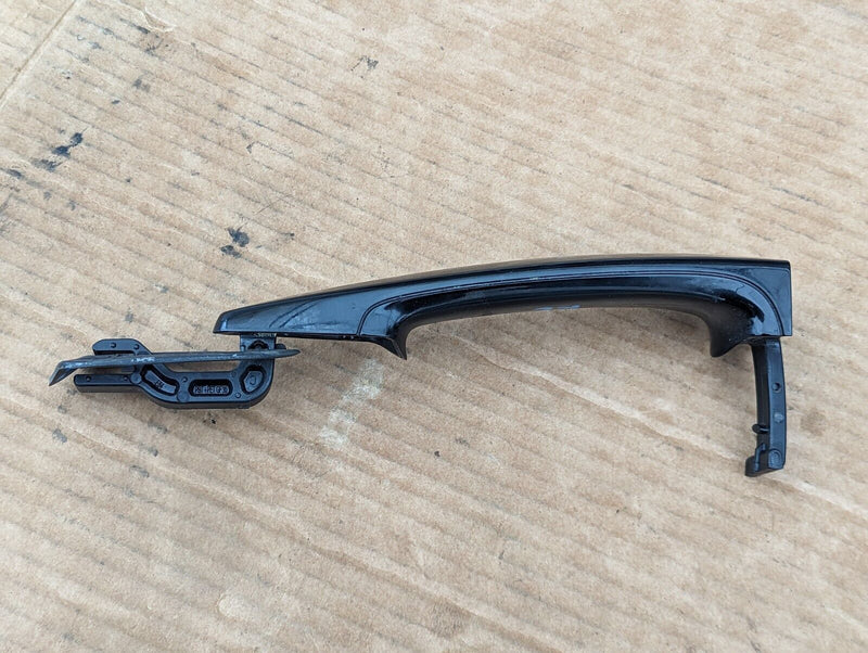BMW X1 E84 09-15 REAR LEFT N/S DOOR HANDLE 242687 GENUINE