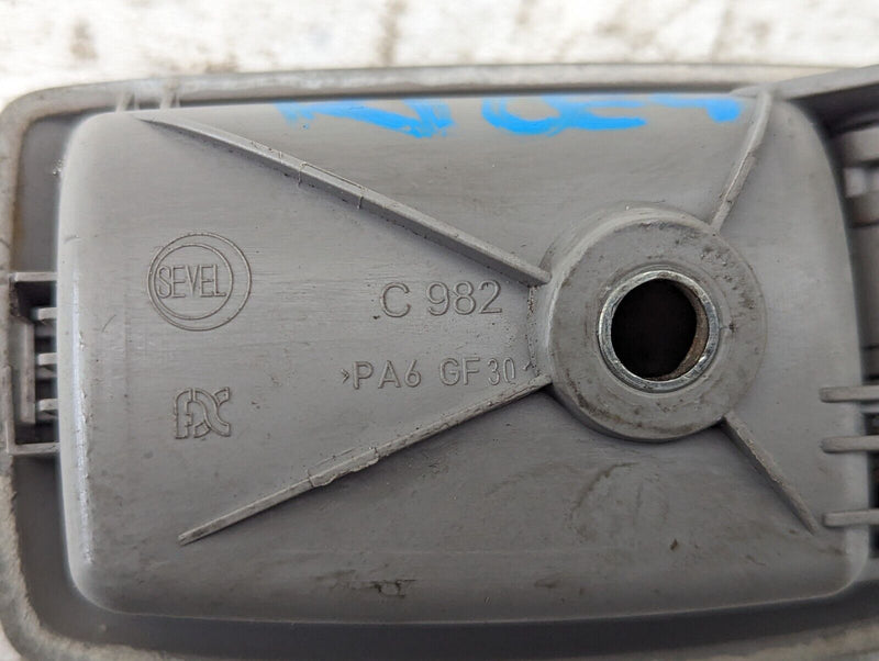 FIAT DUCATO 06-14 LEFT PASSENGER SIDE DOOR HANDLE GENUINE