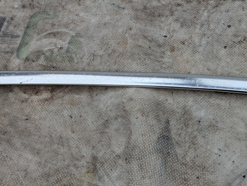 SKODA KAROQ NU7 17-21 FRONT RIGHT O/S EXTERIOR TOP CHROME TRIM STRIP 575837643