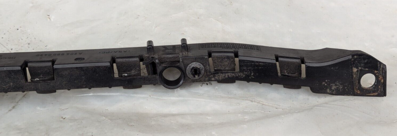 MERCEDES C-CLASS W204 07-11 REAR RIGHT O/S BUMPER MOUNT BRACKET A2048800430