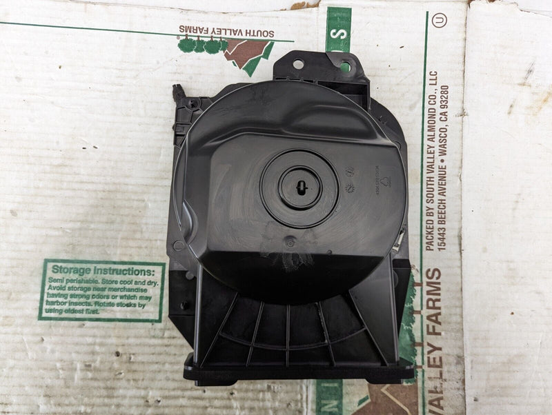 BMW 3 SERIES F30 11-19 FRONT DRIVER SIDE O/S SUBWOOFER SPEAKER 9210148 GENUINE